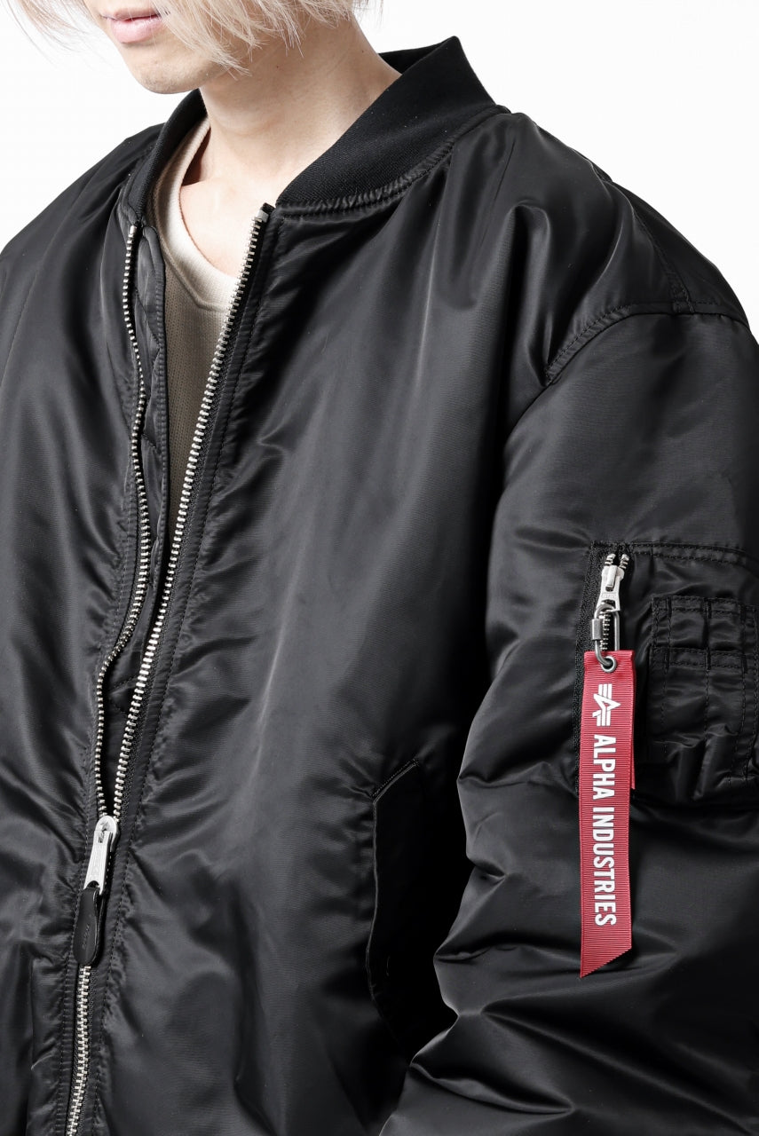 画像をギャラリービューアに読み込む, mastermind WORLD x ALPHA INDUSTRIES RIVERSIBLE MA-1 JACKET - CRAZY PANELED (BLACK)