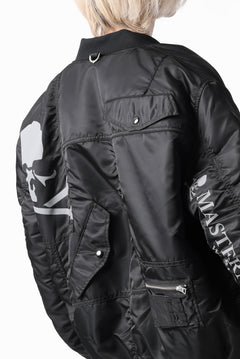 画像をギャラリービューアに読み込む, mastermind WORLD x ALPHA INDUSTRIES RIVERSIBLE MA-1 JACKET - CRAZY PANELED (BLACK)