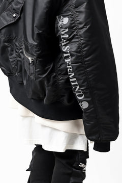 画像をギャラリービューアに読み込む, mastermind WORLD x ALPHA INDUSTRIES RIVERSIBLE MA-1 JACKET - CRAZY PANELED (BLACK)