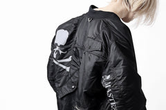 画像をギャラリービューアに読み込む, mastermind WORLD x ALPHA INDUSTRIES RIVERSIBLE MA-1 JACKET - CRAZY PANELED (BLACK)