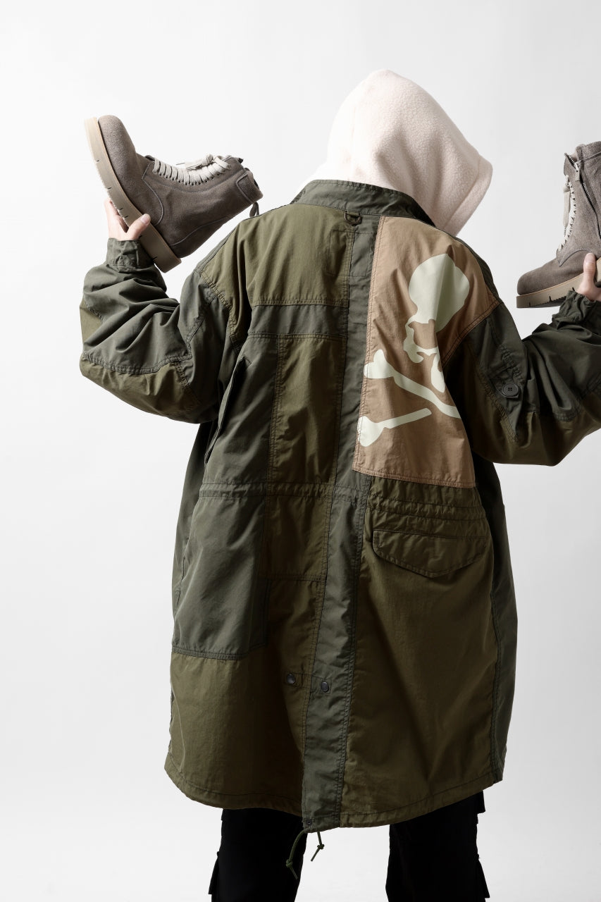 Load image into Gallery viewer, mastermind WORLD x ALPHA INDUSTRIES M-65 MODS COAT - CRAZY PANELED (OLIVE)