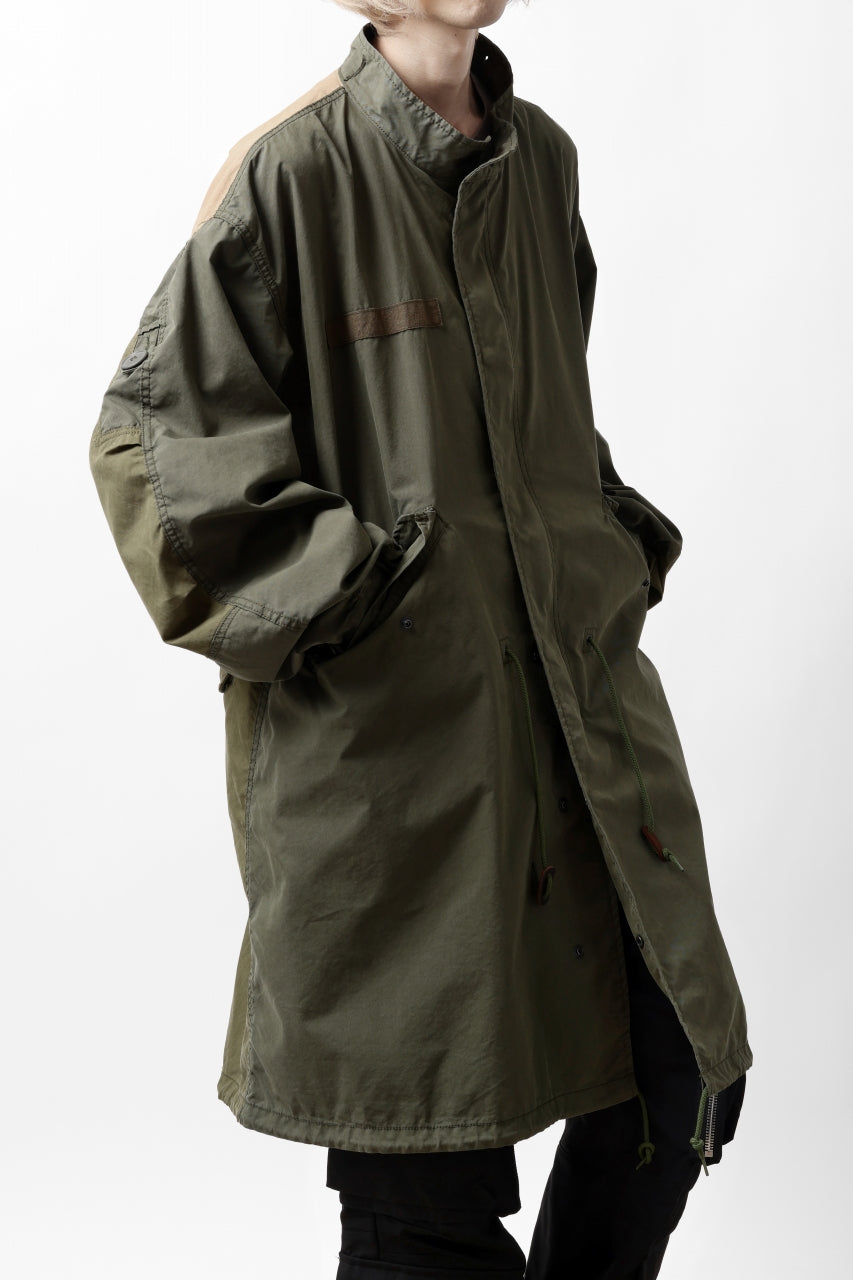 Load image into Gallery viewer, mastermind WORLD x ALPHA INDUSTRIES M-65 MODS COAT - CRAZY PANELED (OLIVE)