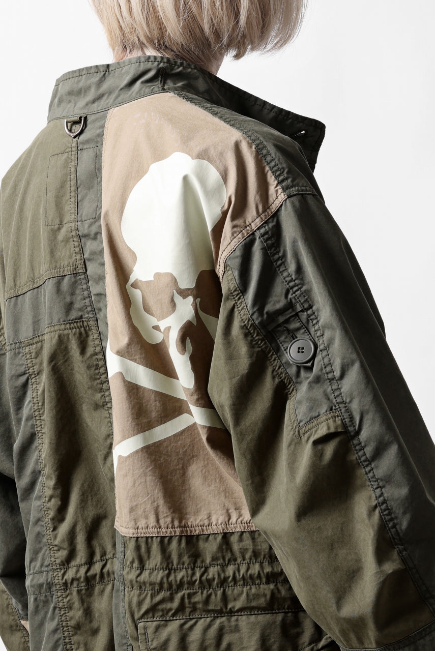 Load image into Gallery viewer, mastermind WORLD x ALPHA INDUSTRIES M-65 MODS COAT - CRAZY PANELED (OLIVE)