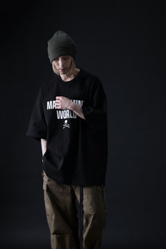 Load image into Gallery viewer, mastermind WORLD JUSTICE TEE / BOXY FIT (BLACK)