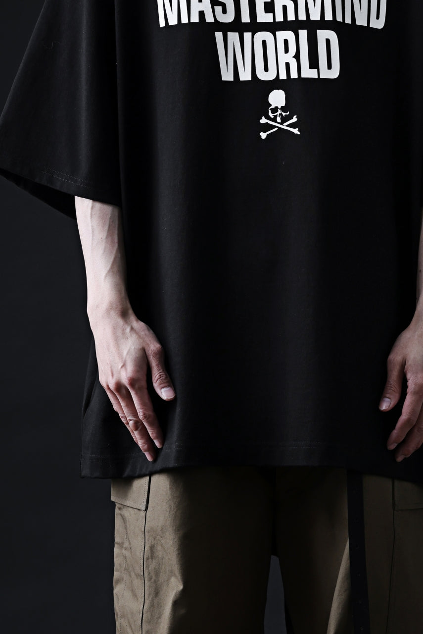 Load image into Gallery viewer, mastermind WORLD JUSTICE TEE / BOXY FIT (BLACK)