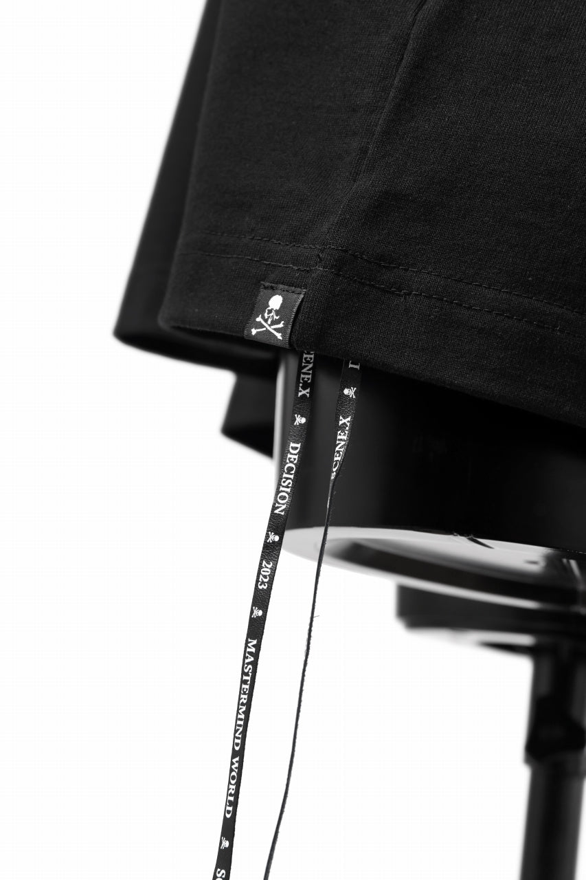 Load image into Gallery viewer, mastermind WORLD JUSTICE TEE / BOXY FIT (BLACK)