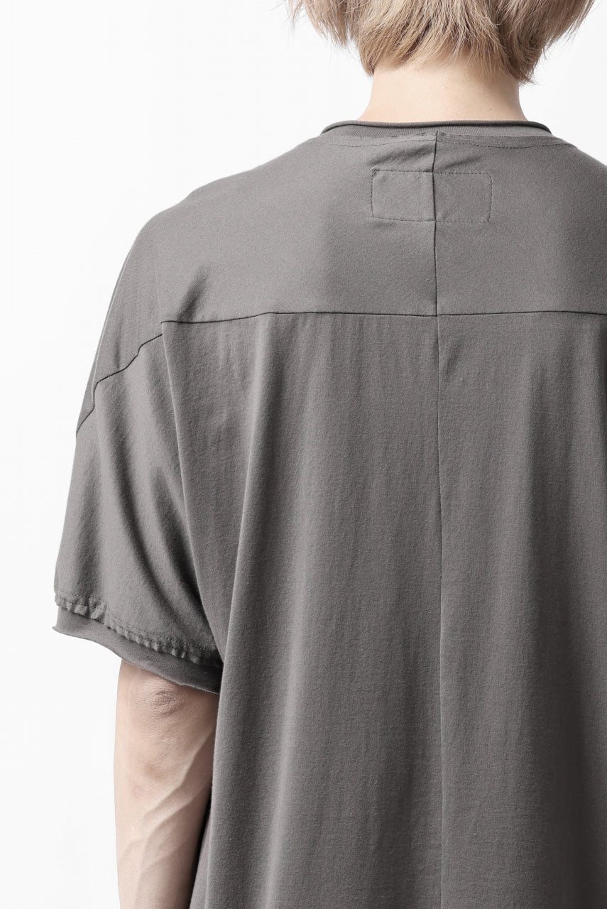 画像をギャラリービューアに読み込む, Hannibal. Hidden Button Placket T-Shirt / adrian 111. (STONE)