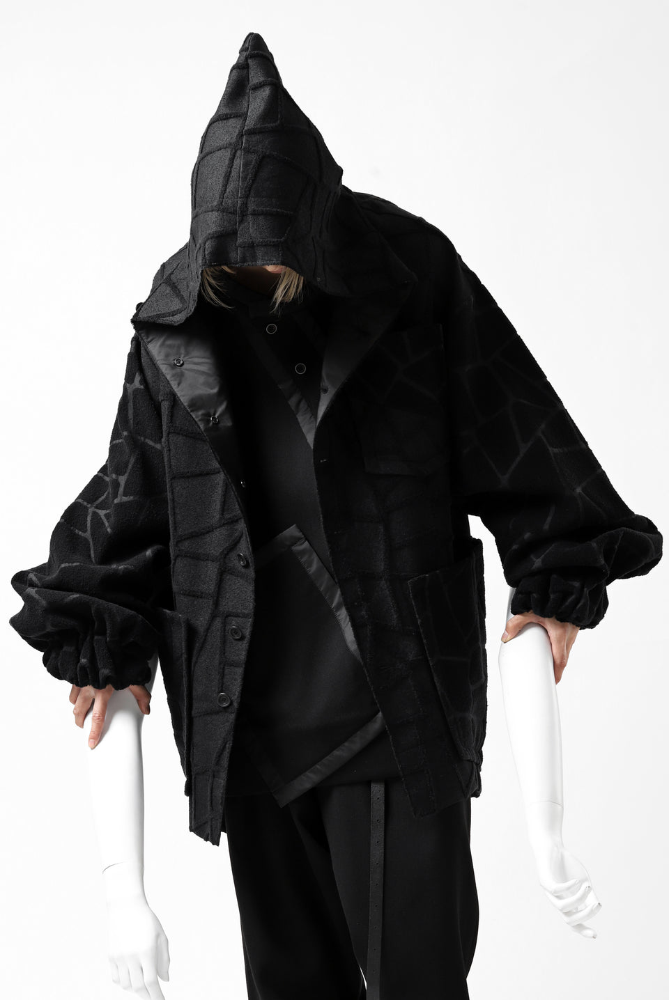 画像をギャラリービューアに読み込む, SOSNOVSKA TANGLED LINED JACKET (BLACK)