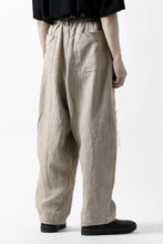 画像をギャラリービューアに読み込む, YUTA MATSUOKA wide tapered pants / safiran linen (ecru)