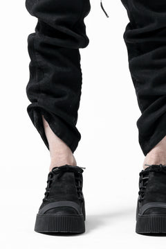 Load image into Gallery viewer, BORIS BIDJAN SABERI LOW CROTCH PANTS / RESIN DYED "P28.4-F1603K" (BLACK)