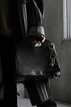 画像をギャラリービューアに読み込む, ierib BARK 2WAY HAND SHOULDER BAG / FVT Oiled Horse (BLACK)