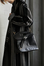 画像をギャラリービューアに読み込む, ierib BARK 2WAY HAND SHOULDER BAG / FVT Oiled Horse (BLACK)