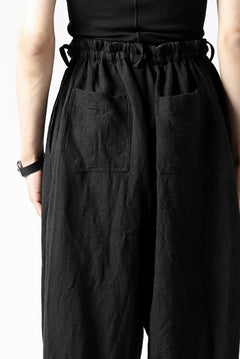 画像をギャラリービューアに読み込む, YUTA MATSUOKA easy darts pants / sofa linen (black)