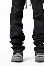 画像をギャラリービューアに読み込む, A.F ARTEFACT FLARE LONG PANTS / HI-STRETCH DENIM (BLACK)