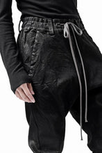 画像をギャラリービューアに読み込む, A.F ARTEFACT COATED FLARE LONG PANTS / HI-STRETCH DENIM (BLACK)