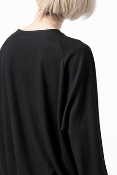 画像をギャラリービューアに読み込む, COLINA TUCK SWEAT TOP / SUPER 140s WASHABLE WOOL (BLACK)