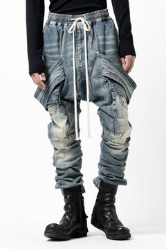 画像をギャラリービューアに読み込む, A.F ARTEFACT FLAP-DETAIL SLIM CARGO PANTS / FADED AGEING DENIM (BLUE)