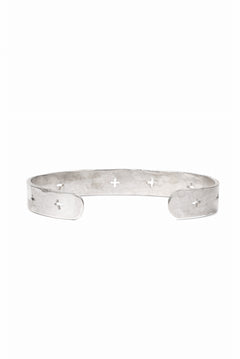 画像をギャラリービューアに読み込む, m.a+ cross punched silver bracelet / AB15 AG (SILVER)
