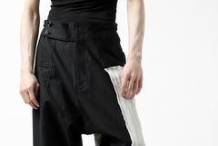 Load image into Gallery viewer, Y's BANG ON! No.150 SAROUEL HALF PANTS / CO TWILL + LI (BLACK)