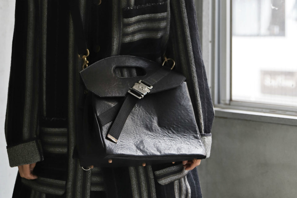 画像をギャラリービューアに読み込む, ierib BARK 2WAY HAND SHOULDER BAG / FVT Oiled Horse (BLACK)