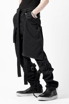 画像をギャラリービューアに読み込む, N/07 SEDITIOUS BONDAGE TROUSERS / BLEACHED BLACK DENIM (BLACK OVER DYED)