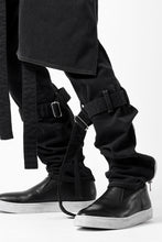 画像をギャラリービューアに読み込む, N/07 SEDITIOUS BONDAGE TROUSERS / BLEACHED BLACK DENIM (BLACK OVER DYED)