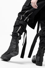 画像をギャラリービューアに読み込む, N/07 SEDITIOUS BONDAGE TROUSERS / BLEACHED BLACK DENIM (BLACK OVER DYED)