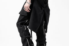画像をギャラリービューアに読み込む, N/07 SEDITIOUS BONDAGE TROUSERS / BLEACHED BLACK DENIM (BLACK OVER DYED)