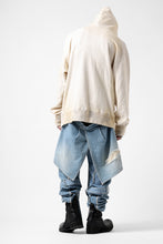 画像をギャラリービューアに読み込む, N/07 SEDITIOUS BONDAGE TROUSERS / CRUSHED BLEACH DENIM (INDIGO)