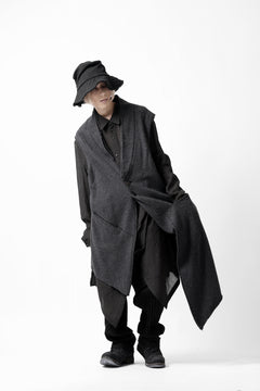 画像をギャラリービューアに読み込む, SOSNOVSKA ASYMMETRICAL WAISTCOAT (GREY)