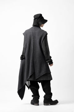 画像をギャラリービューアに読み込む, SOSNOVSKA ASYMMETRICAL WAISTCOAT (GREY)