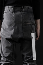 画像をギャラリービューアに読み込む, 11 BY BORIS BIDJAN SABERI JOGGER PANT / ACID OBJECT DYED "P13-F-1235" (HEAVY SWEAT / ACID GREY)