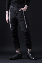 画像をギャラリービューアに読み込む, BORIS BIDJAN SABERI TIGHT FIT PANTS / OBJECT DYED & SEAM TAPED "P13.TF-FTS10001" (BLACK)