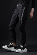 画像をギャラリービューアに読み込む, BORIS BIDJAN SABERI TIGHT FIT PANTS / OBJECT DYED & SEAM TAPED "P13.TF-FTS10001" (BLACK)