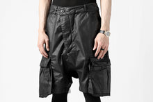 画像をギャラリービューアに読み込む, 11 BY BORIS BIDJAN SABERI CARGO POCKET SHORTS &quot;P20-F1482&quot; (STRETCH COTTON / BLACK COATED)