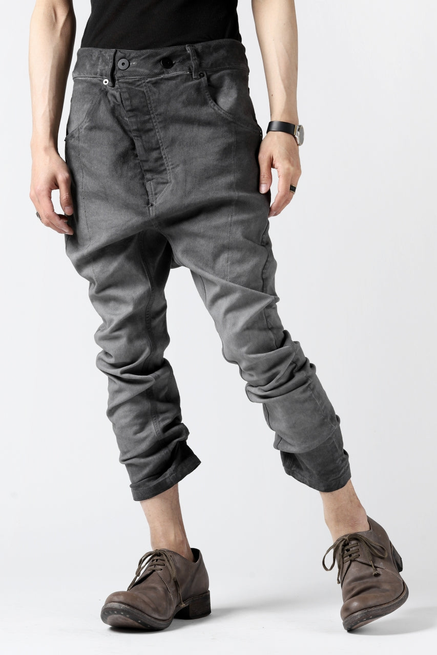 画像をギャラリービューアに読み込む, 11 BY BORIS BIDJAN SABERI LOW-DROPPED CROTCH BAGGY PANT "P4C-F-1481" (STRETCH DENIM / DIRTY GREY)