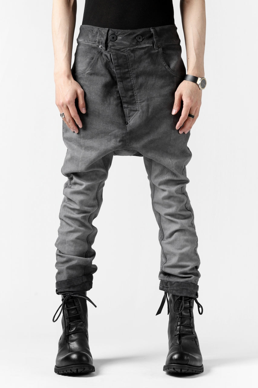 画像をギャラリービューアに読み込む, 11 BY BORIS BIDJAN SABERI LOW-DROPPED CROTCH BAGGY PANT "P4C-F-1481" (STRETCH DENIM / DIRTY GREY)