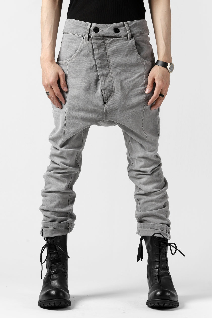 画像をギャラリービューアに読み込む, 11 BY BORIS BIDJAN SABERI LOW-DROPPED CROTCH BAGGY PANT "P4C-F-1481" (STRETCH DENIM / ICE GREY)