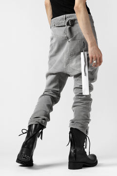 画像をギャラリービューアに読み込む, 11 BY BORIS BIDJAN SABERI LOW-DROPPED CROTCH BAGGY PANT "P4C-F-1481" (STRETCH DENIM / ICE GREY)