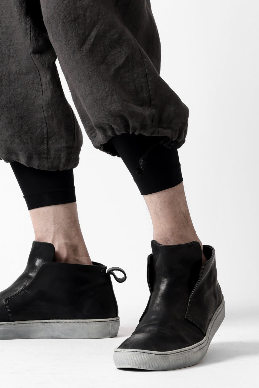 Load image into Gallery viewer, ISAMU KATAYAMA BACKLASH EASY SHORTS / SOFT LINEN (CHARCOAL BLACK)