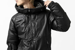 Load image into Gallery viewer, ISAMU KATAYAMA BACKLASH xx NANGA REVERSIBLE AURORA DOWN JACKET / KANGAROO + NYLON x POLISH WHITE GOOSE (BLACK x GREY)