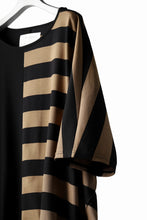 画像をギャラリービューアに読み込む, N/07 OVERFIT DOLMAN T-SHIRT / HORIZONTAL PANELED (BLACK×DARK CAMEL)