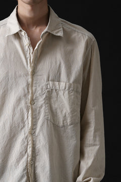 Load image into Gallery viewer, daub PLAIN COLLAR SHIRT / COLD DYED ORGANIC COTTON (SAND)