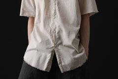 Load image into Gallery viewer, daub DYEING MINIMAL SS SHIRT / ORGANIC COTTON (SAND)