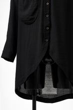 Load image into Gallery viewer, SOSNOVSKA OPEN SOFT SHIRT (BLACK)