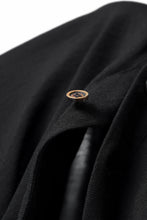 Load image into Gallery viewer, SOSNOVSKA OPEN SOFT SHIRT (BLACK)