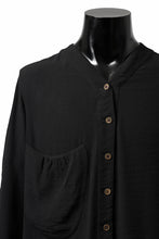 Load image into Gallery viewer, SOSNOVSKA OPEN SOFT SHIRT (BLACK)