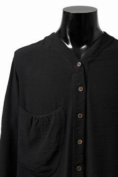 Load image into Gallery viewer, SOSNOVSKA OPEN SOFT SHIRT (BLACK)