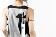 画像をギャラリービューアに読み込む, 11 BY BORIS BIDJAN SABERI BACK BLOCK LOGO TANK TOP "T3-F-1101" (BLACK DYE - LIGHT GREY)