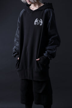 画像をギャラリービューアに読み込む, MASSIMO SABBADIN HOODY wt. HAND DYED VINTAGE DENIM SLEEVE (black)